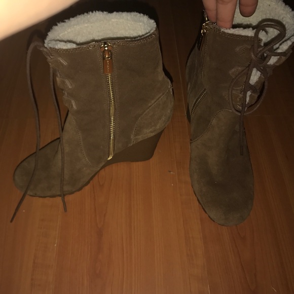 Michael kors wedges worn once - Picture 2 of 8