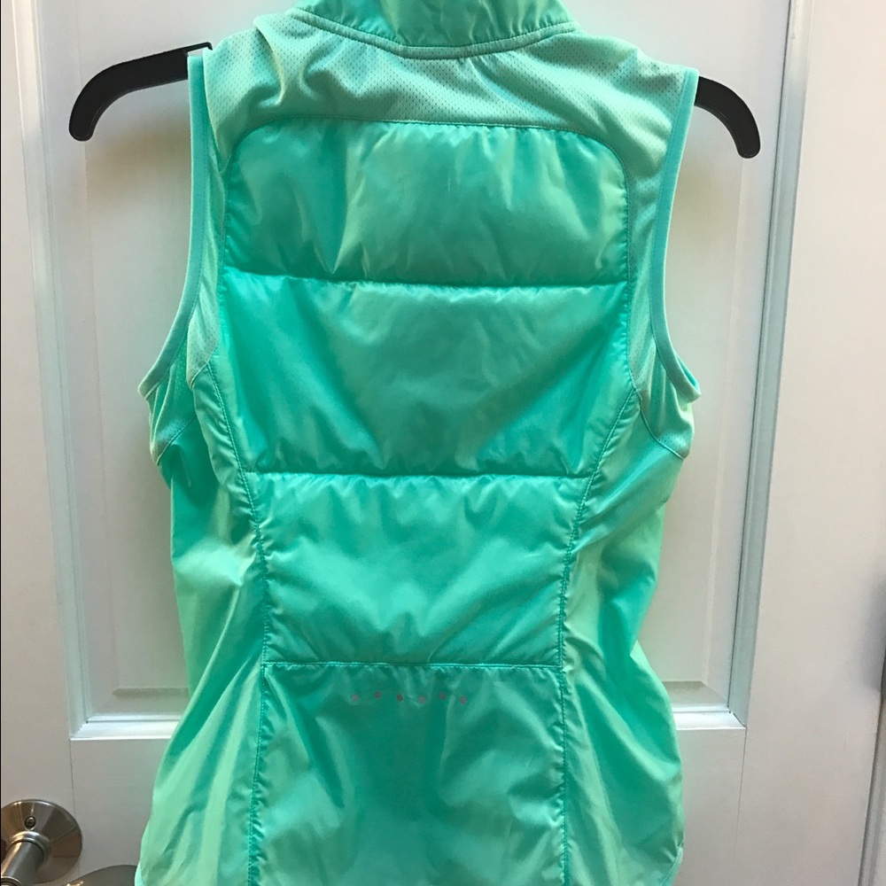 Nike running vest - Picture 4 of 8