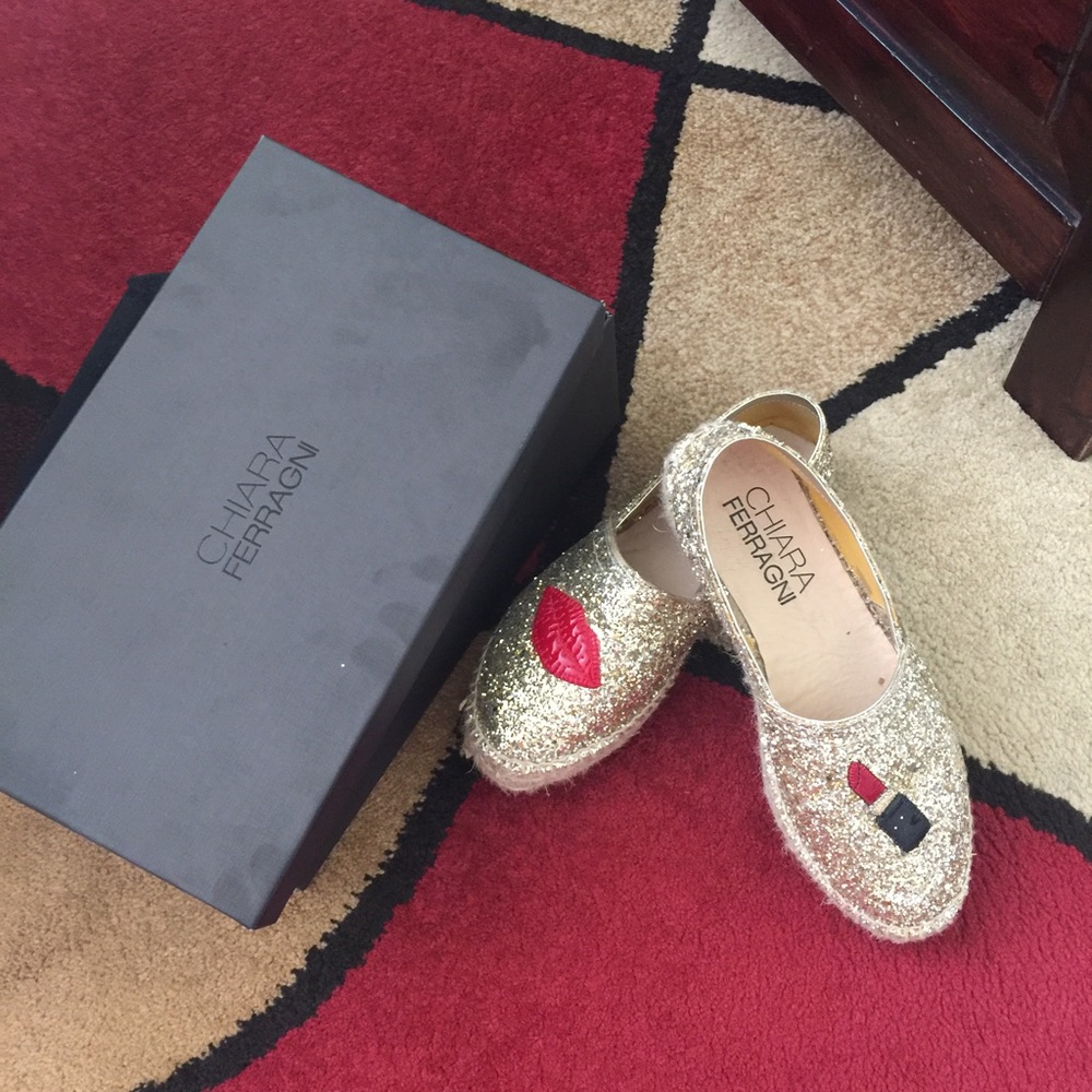 Chiara Ferragni fancy espadrilles .