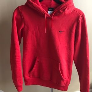 Nike red hoodie 🔴✔️