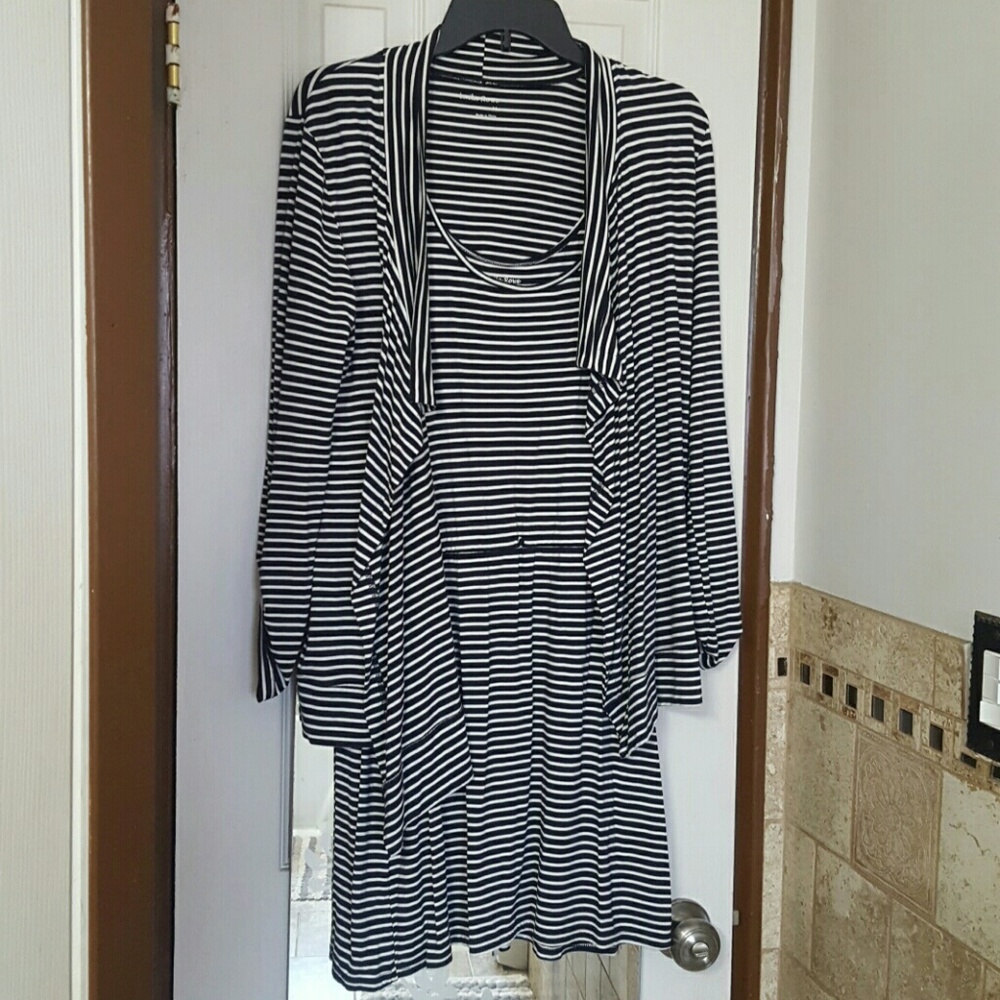 Laila Rowe 2 piece outfit