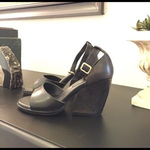 Kork-ease black heels 7