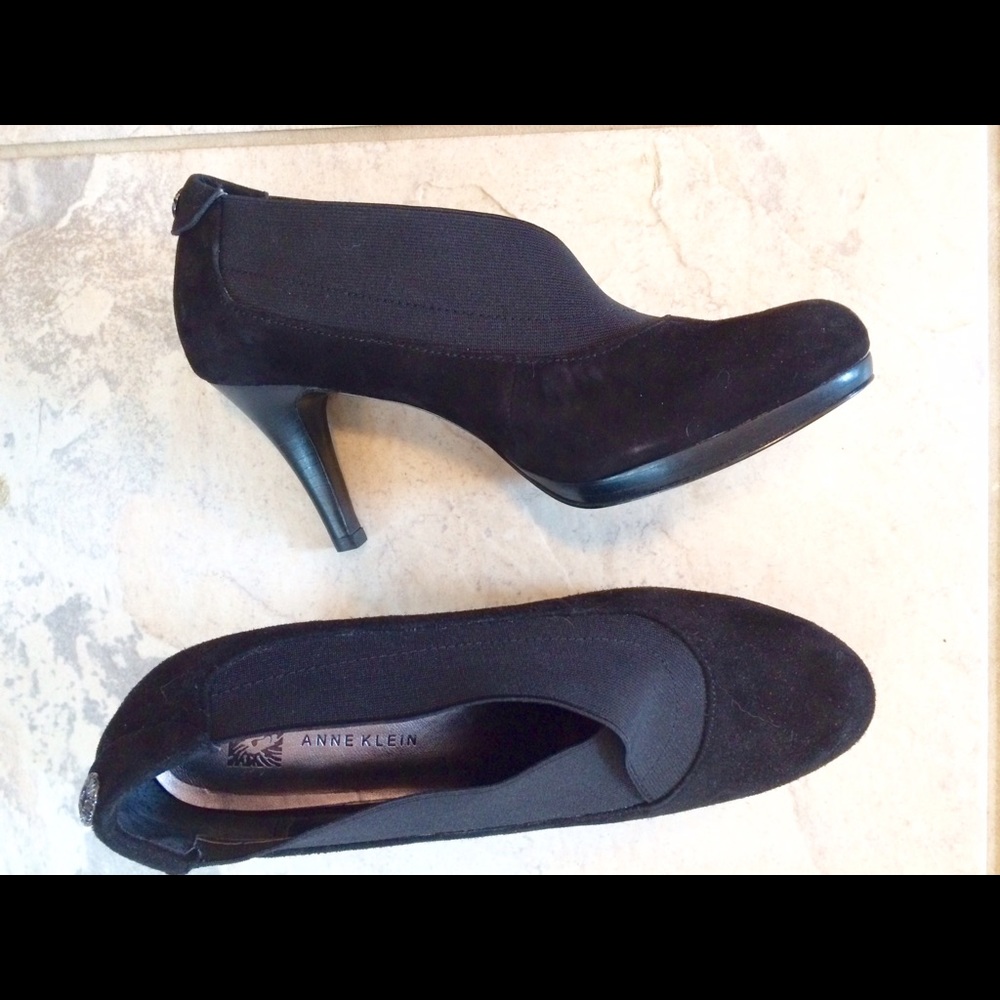 And Klein black suede heel NWOT