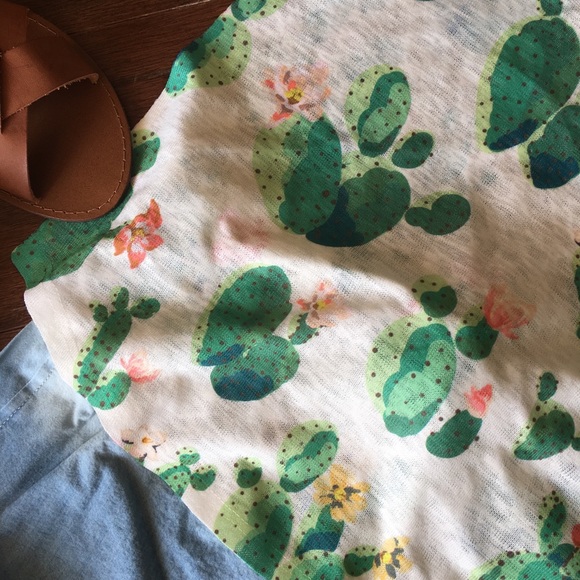 Jayne Nash | Blooming Cactus Tank - Picture 4 of 7