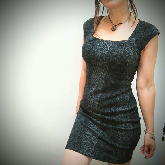 Calvin Klein Snakeskin Animal Print Sheath Dress - Picture 8 of 8
