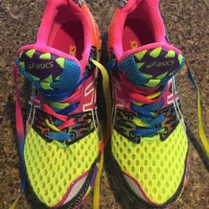 Asics Gel Noosa size 7