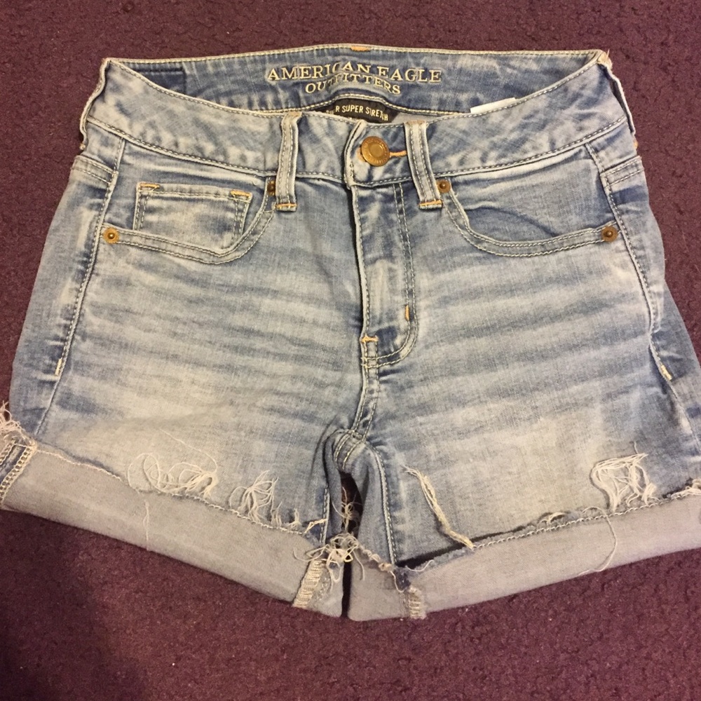 American Eagle Midi shorts!