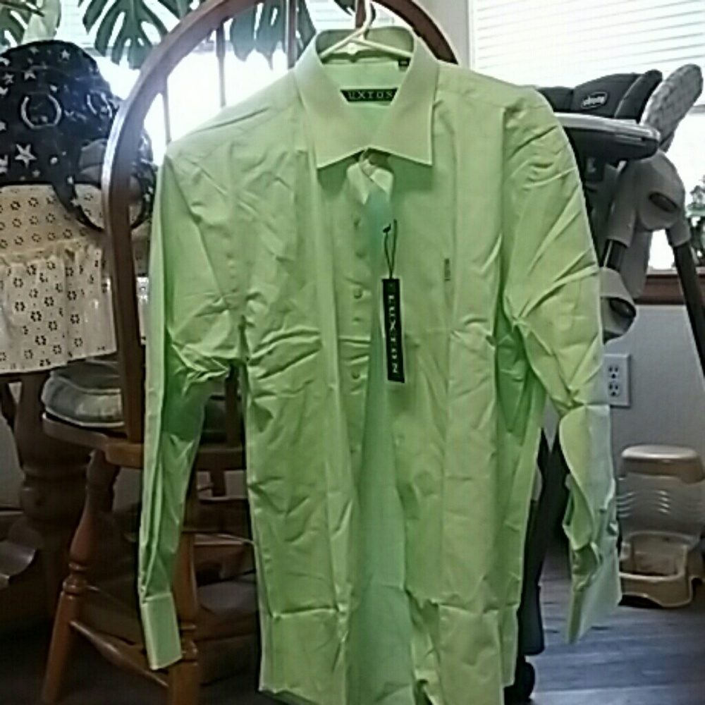 NWT Men's Light Green Button Down
