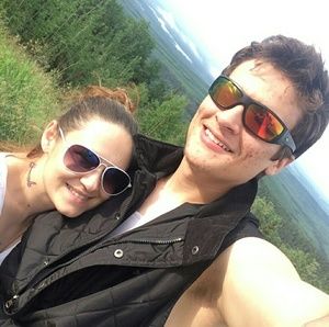 Meet your Posher, Hope