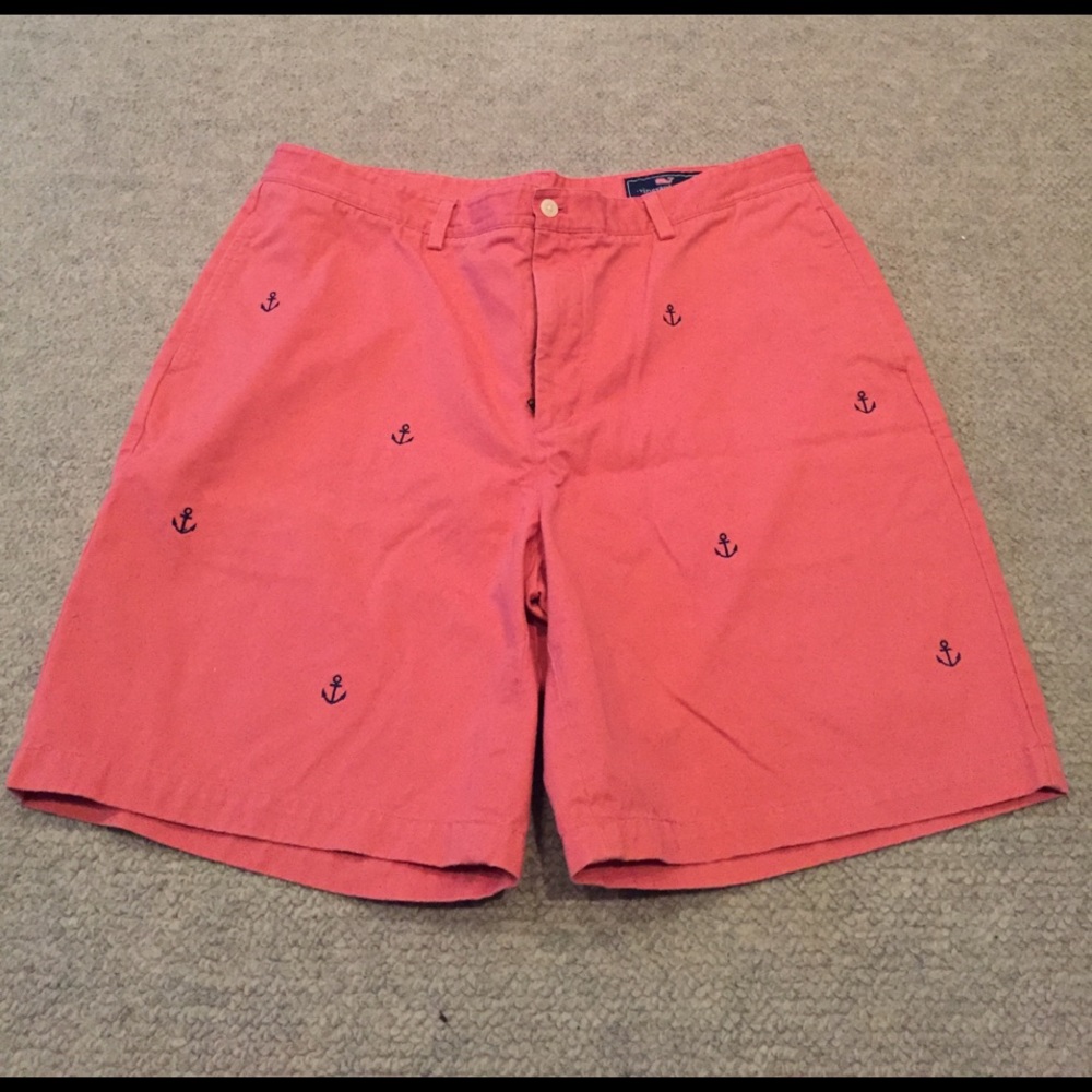 Vineyard Vines shorts