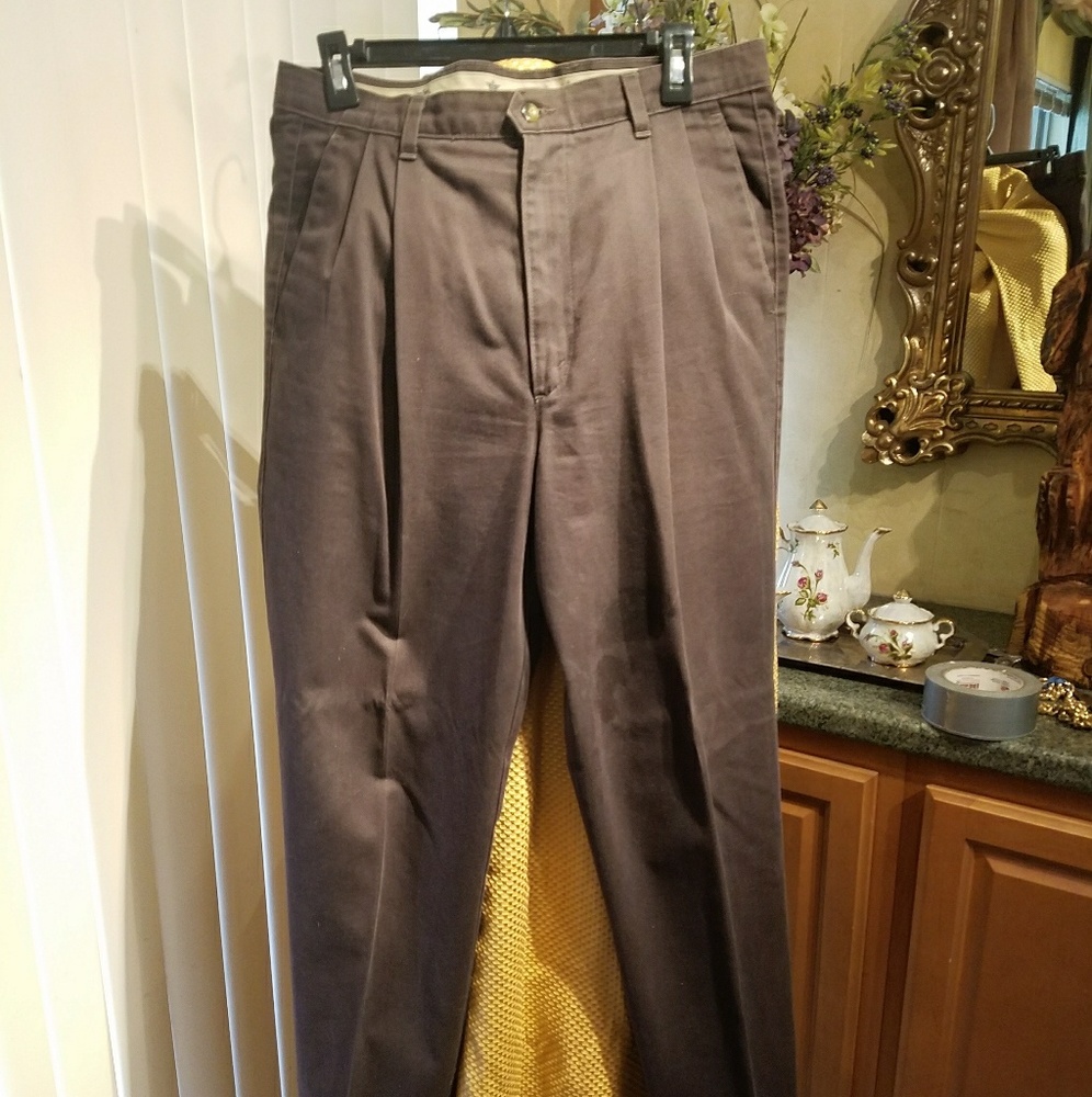 Dockers RARE SIZE classic fit khaki