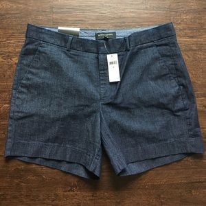 BRAND NEW BANANA REPUBLIC SHORT