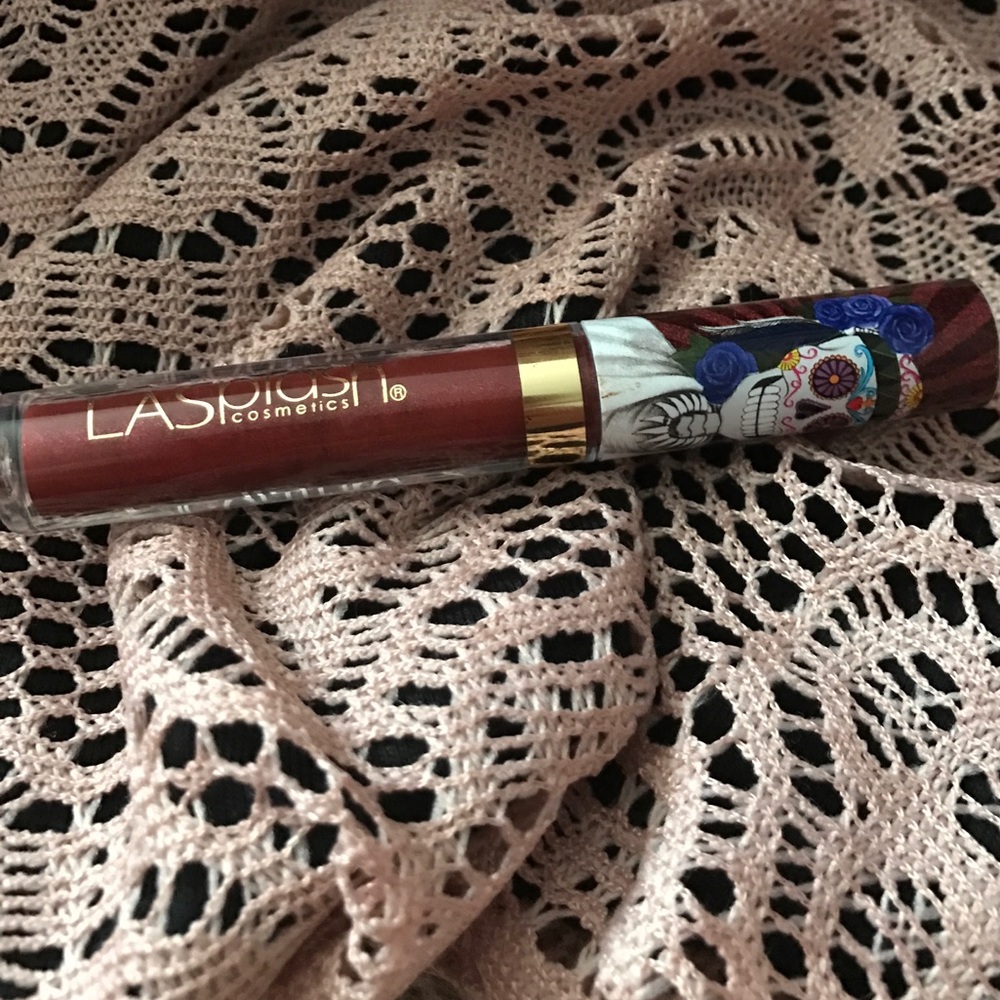 Lasplash dia de los muertos lipstick