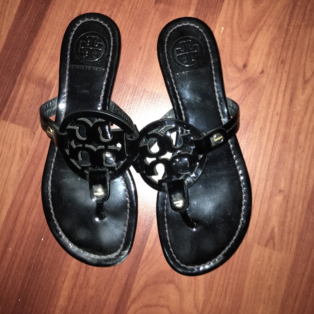Authentic Tory Burch black Miller Flip Flop size 6