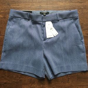 BRAND NEW BANANA REPUBLIC SHORT