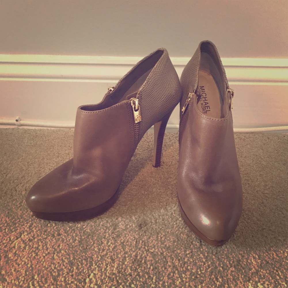 Michael kors booties