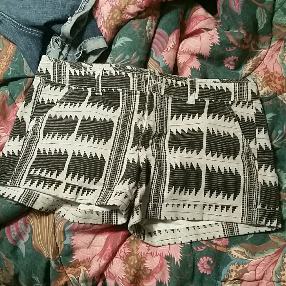 American Eagle midi shorts