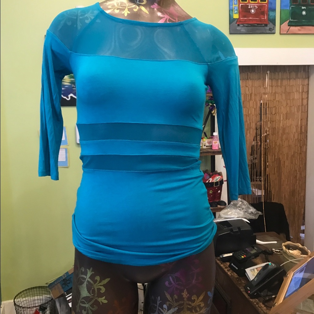 Bebe blue top