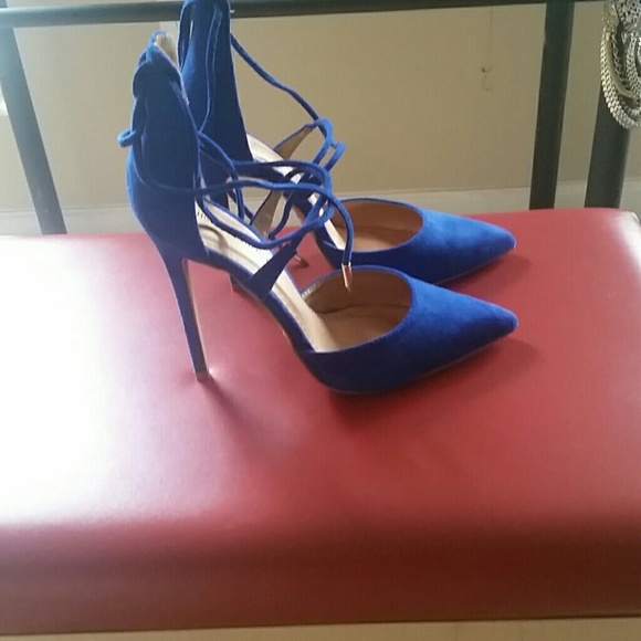 Shoes - Picture 2 of 2