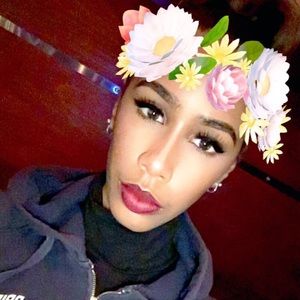 Meet your Posher, Alexandria