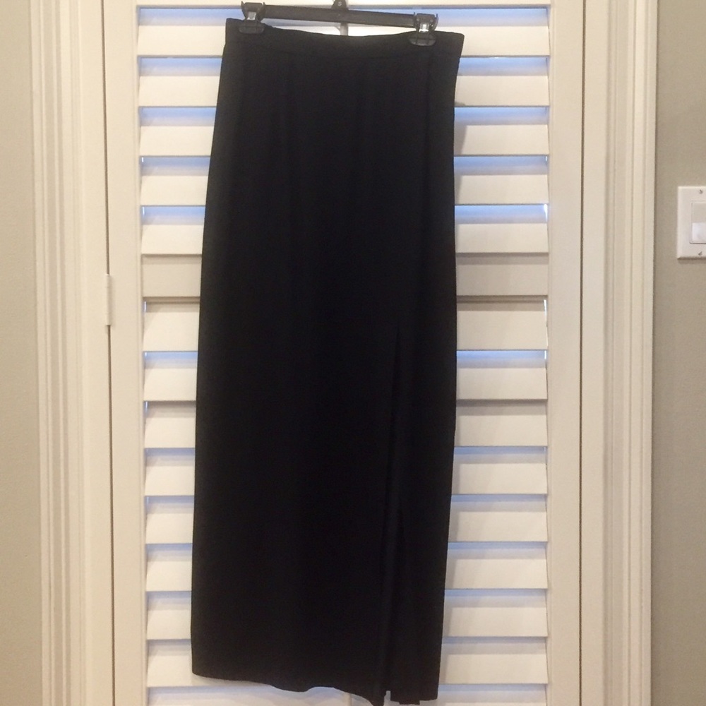 Vintage Long black skirt w/ slit