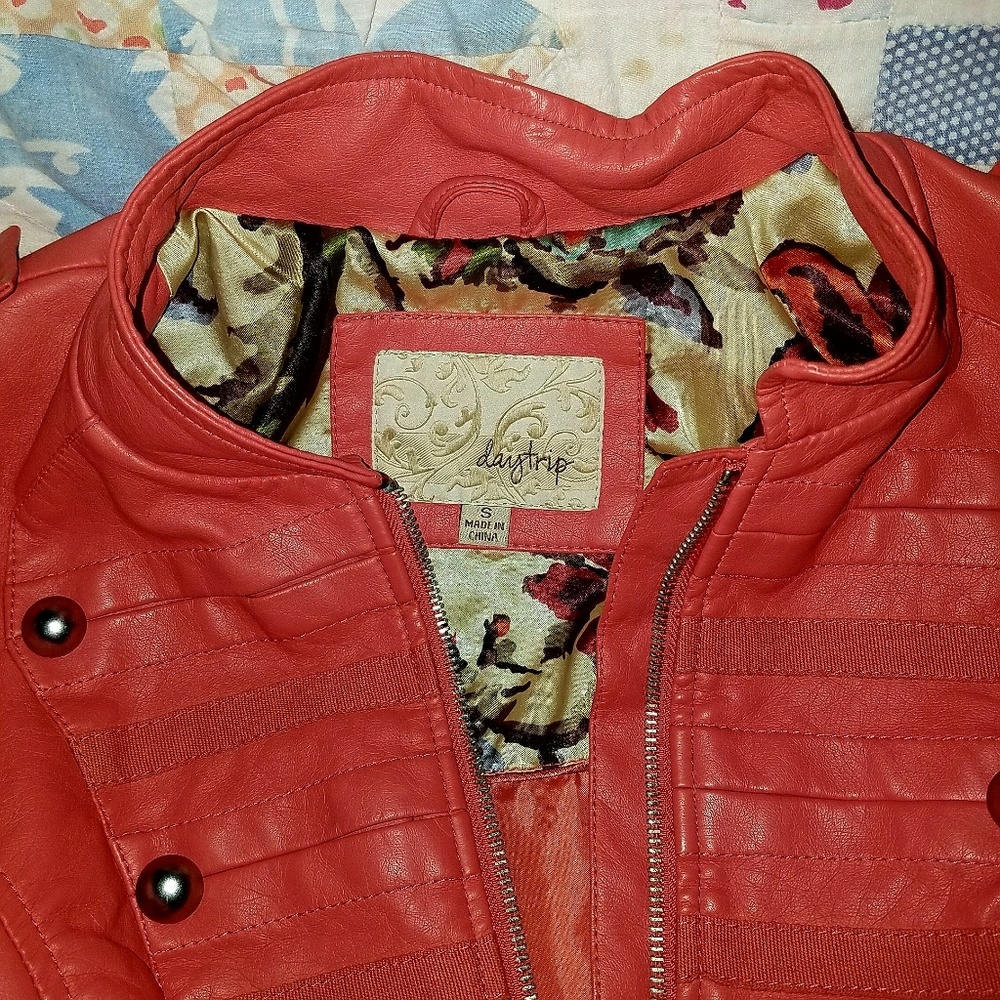 Daytrip Jacket - Picture 2 of 4