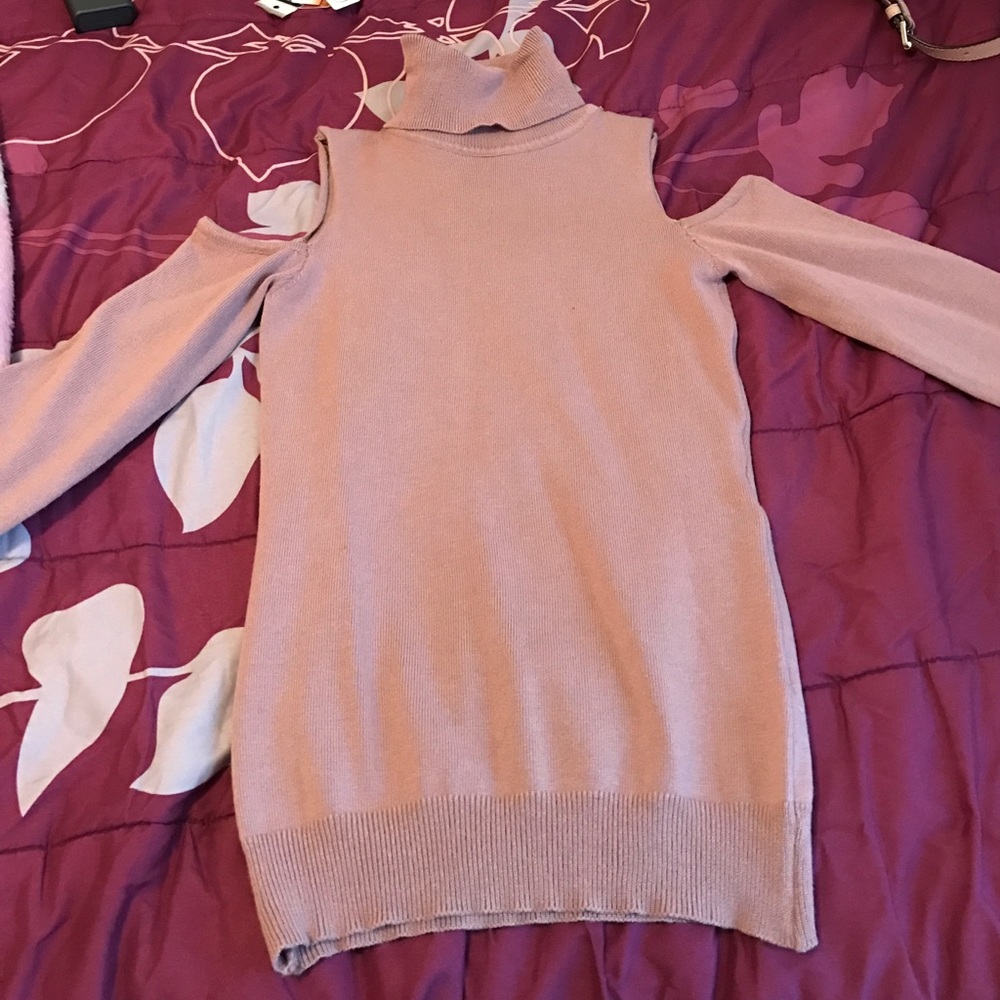 Sassy cut out shoulder sweater!