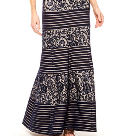 mermaid dress lace black / brown under the lace - Picture 3 of 3