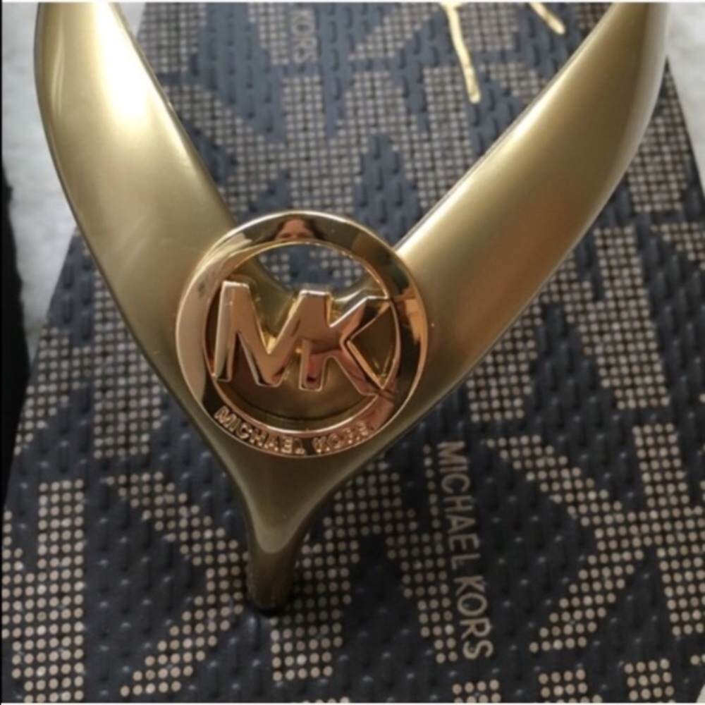MICHAEL KORS flip flops - Picture 2 of 4