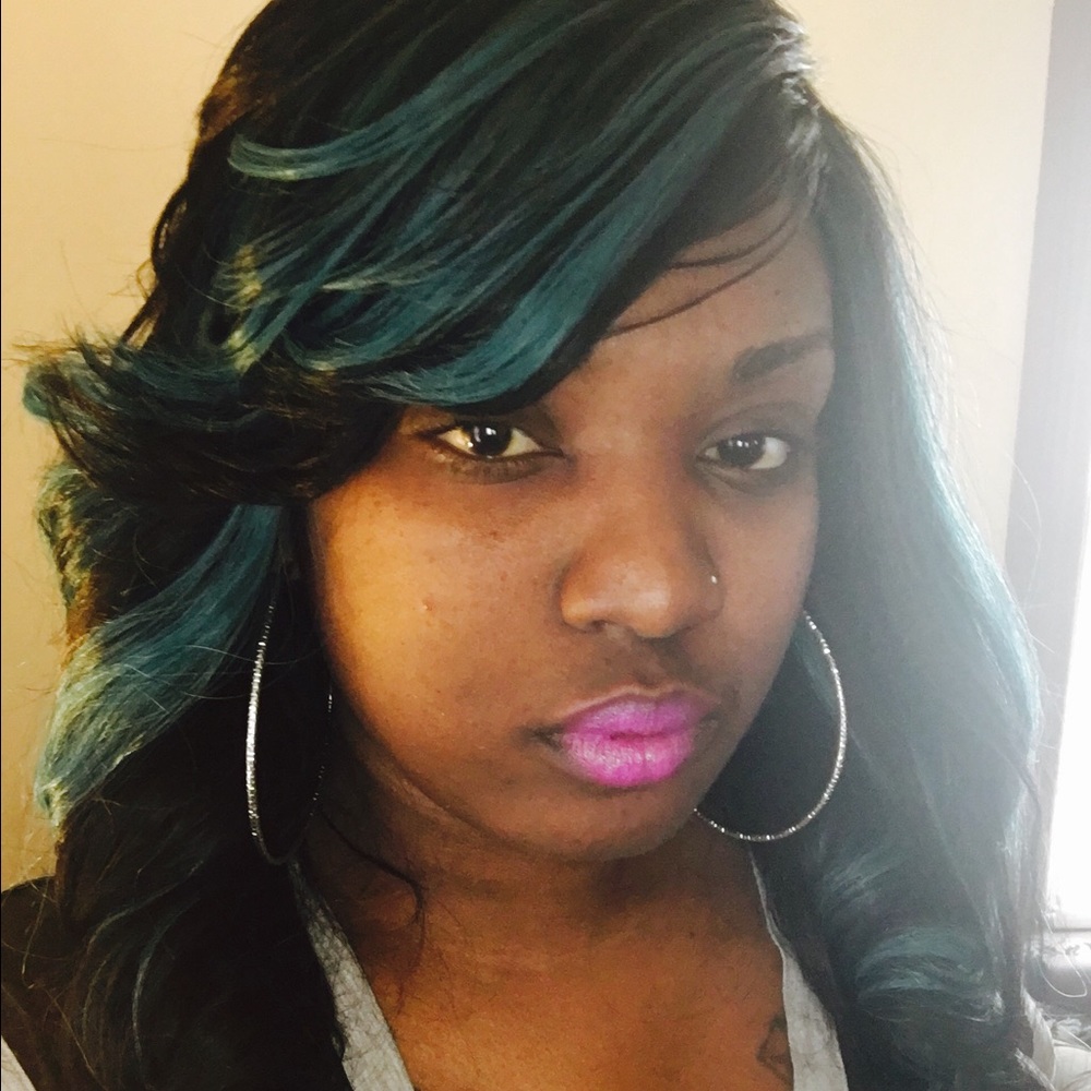 Meet your Posher, Stacia