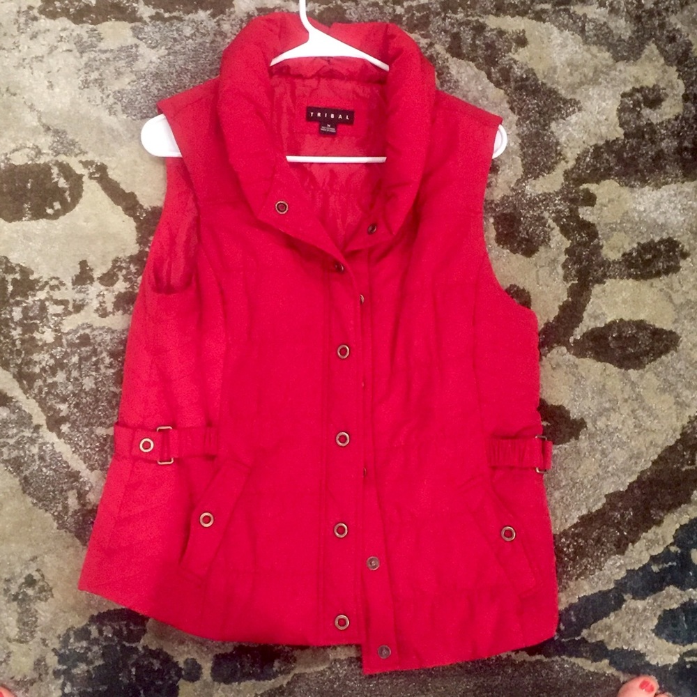 NWOT Tribal Red vest!