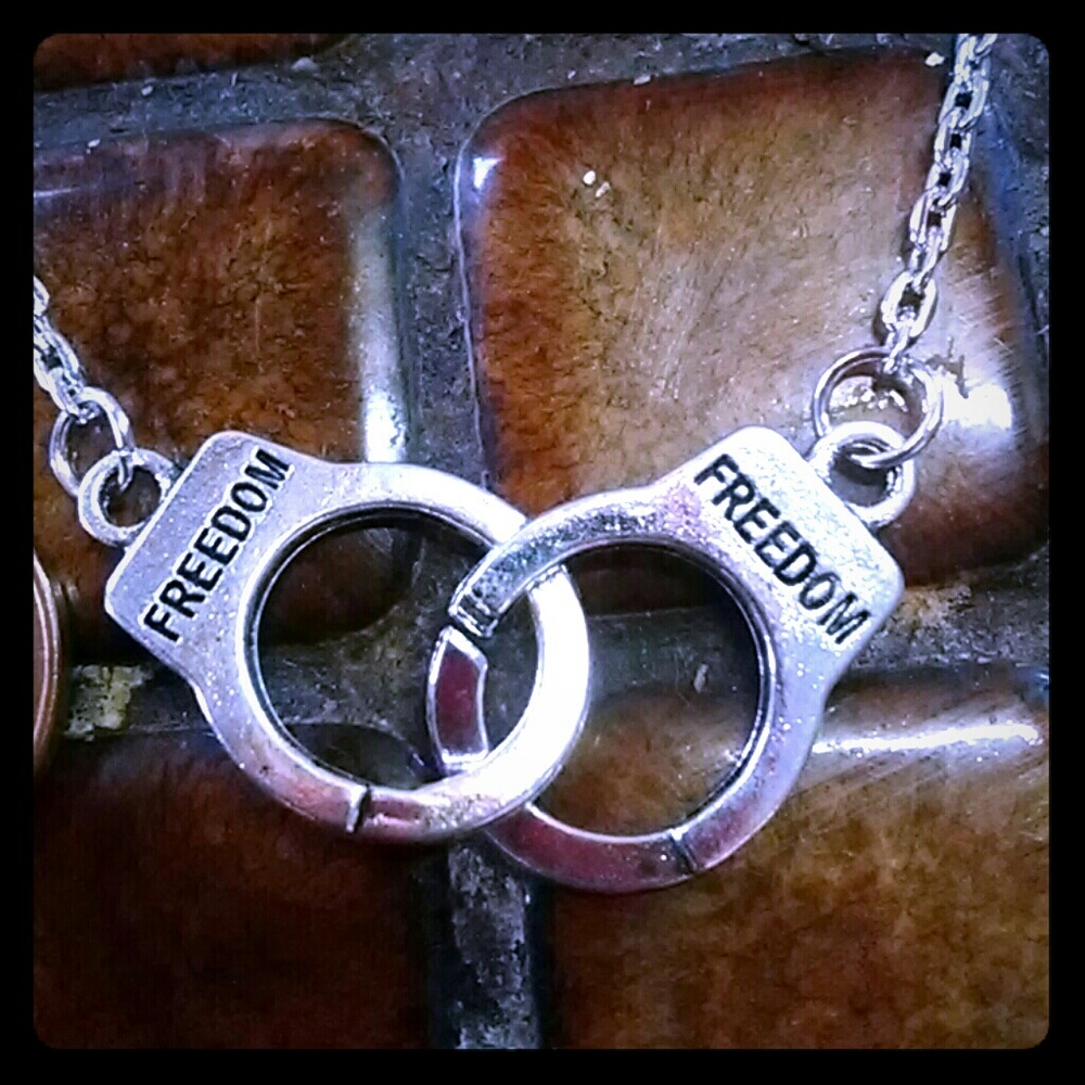 Freedom Cuff Chain Necklace