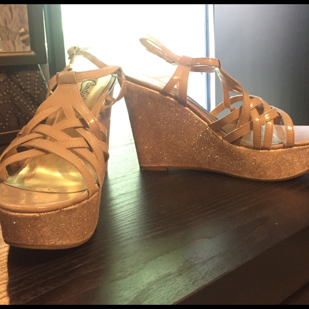 Candie's nude, beige, glitter wedges