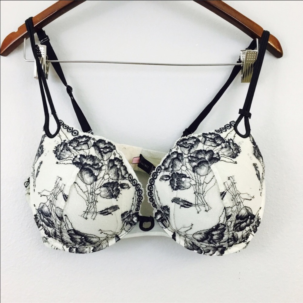 SOLD!!! Victoria's Secret 36C push up