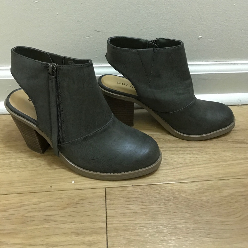 ⛔️SOLD⛔️ Slingback Booties ⛔️SOLD⛔️