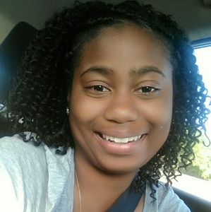 Meet your Posher, Kennedi