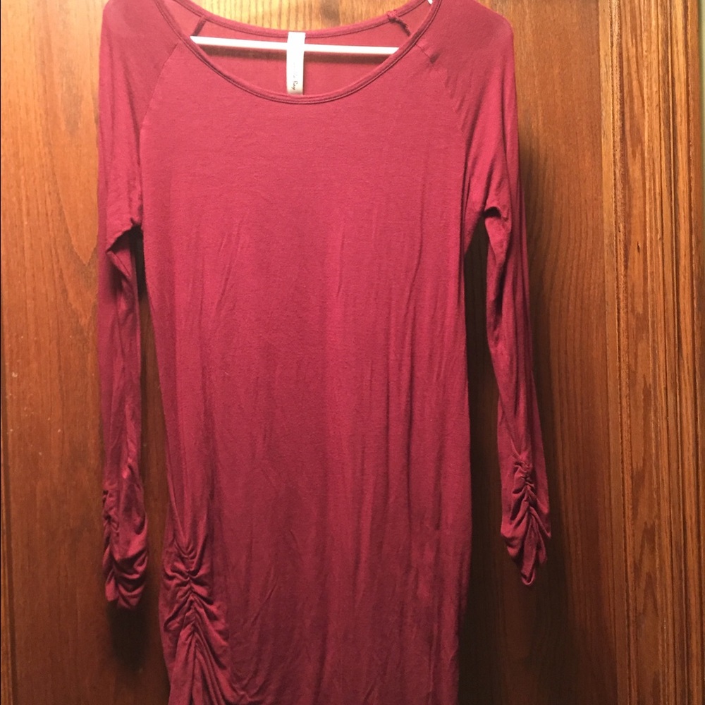 Maroon maternity shirt
