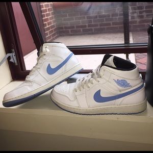 Jordan 1's North Carolina limited edition