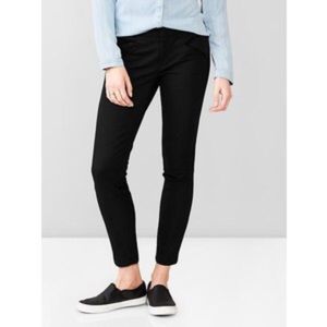 Gap Ultra Skinny Black Capri