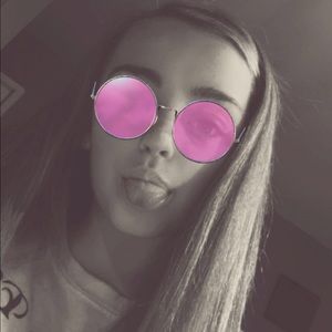 Meet your Posher, Leah