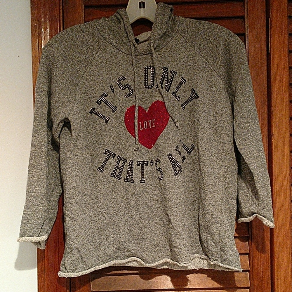 Short rise hoodie