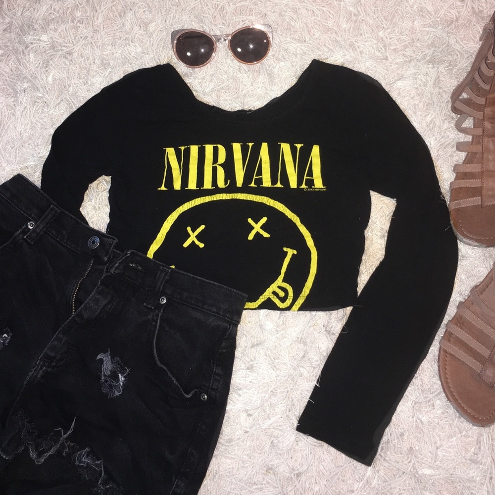 "NIRVANA" Long Sleeve Crop Top
