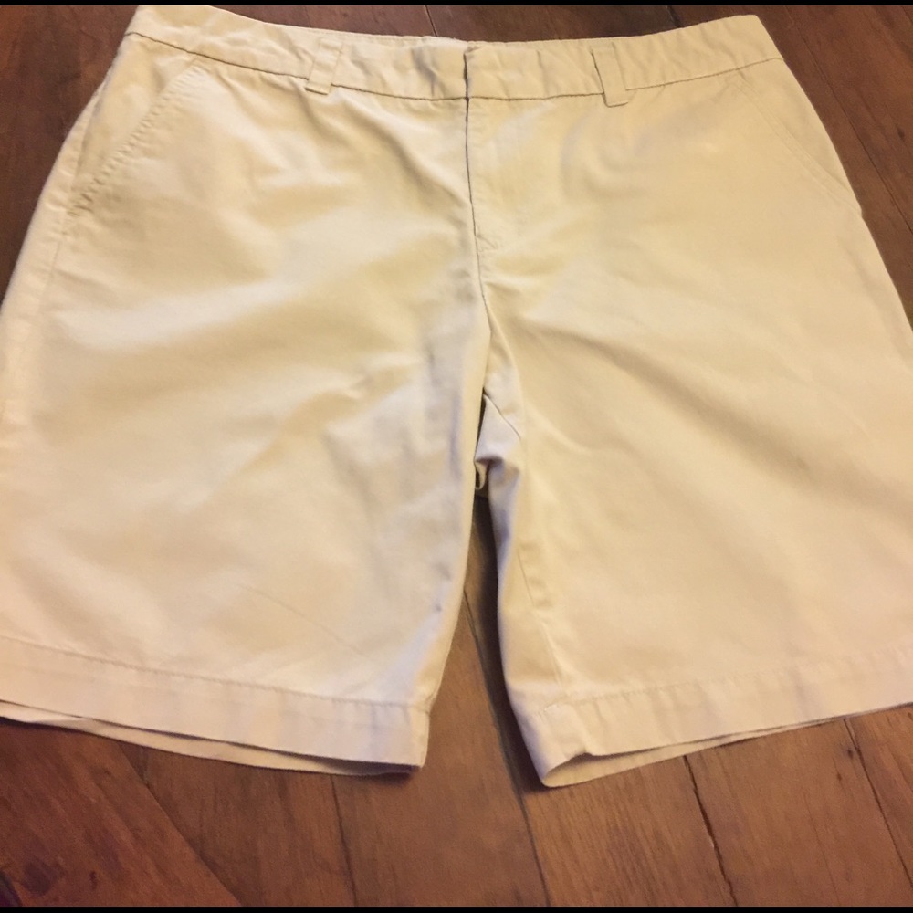 TOMMY HILFIGER 18" khaki CHINO SHORTS