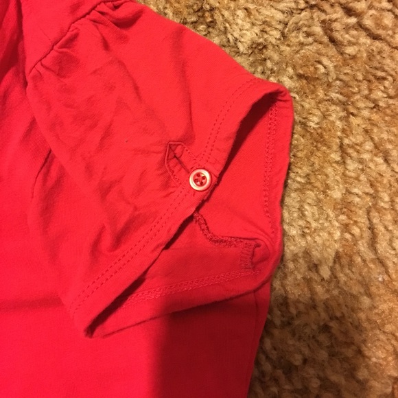 Red top - Picture 2 of 3