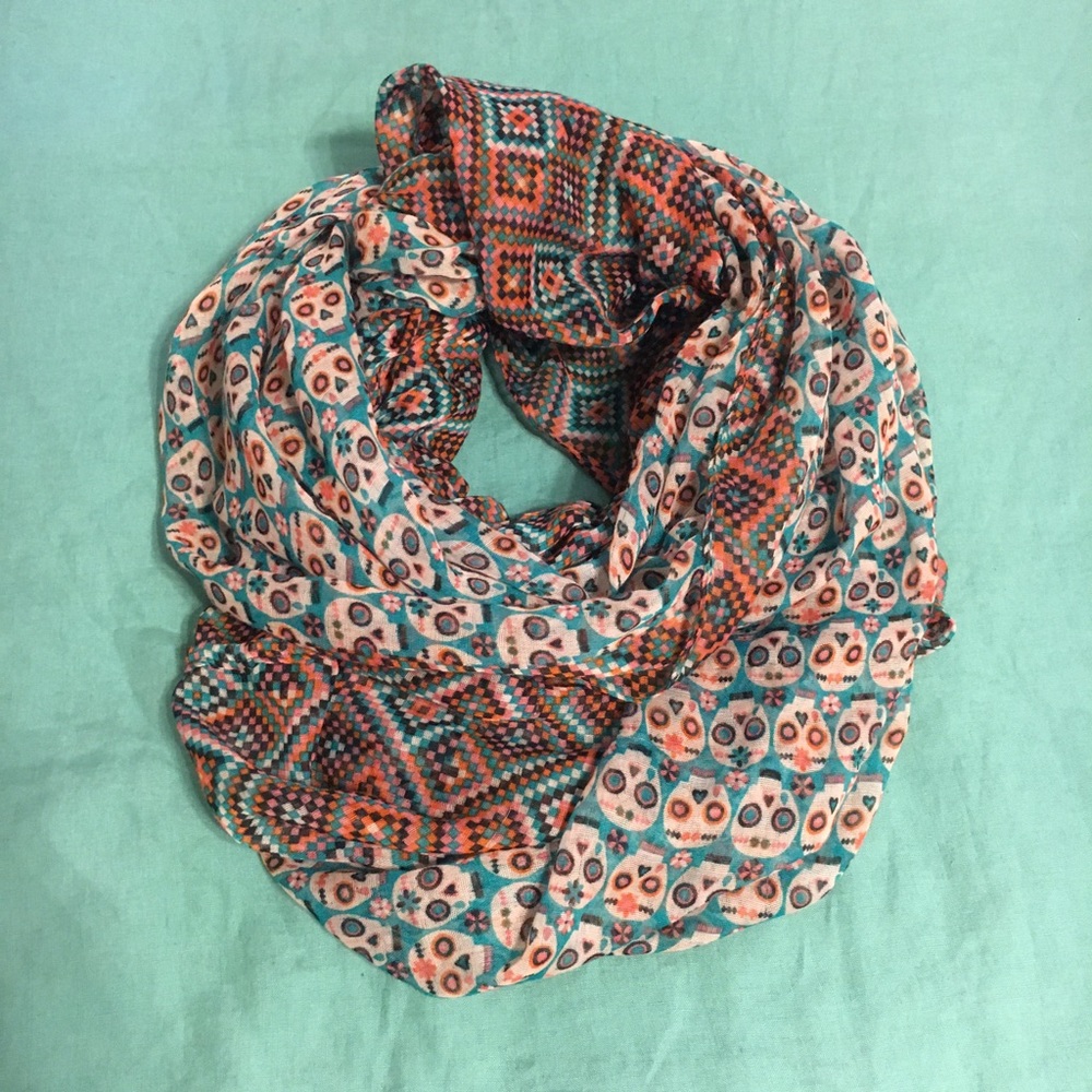 Anthropologie Springtime Infinity Scarf - Picture 2 of 6