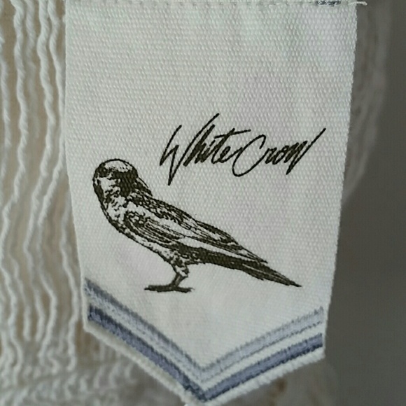 White Cloud crochet top with fringe bottom - Picture 5 of 5