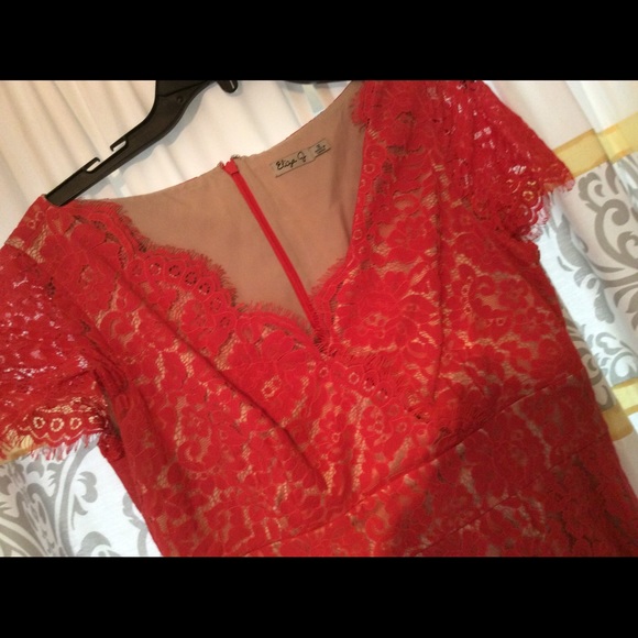 Coral, lace Eliza J cocktail dress - Picture 2 of 2