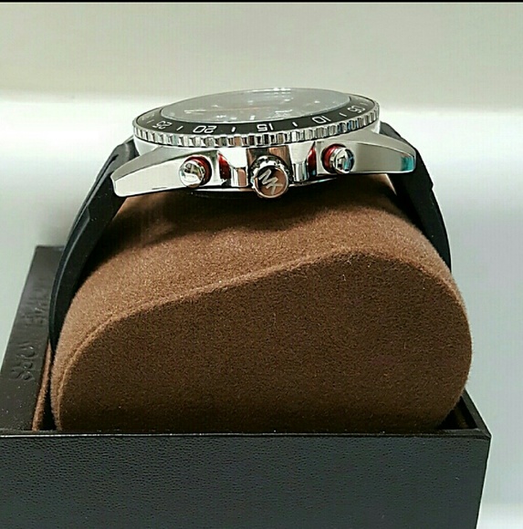 NWT Michael Kors Chronograph automatic watch - Picture 3 of 5