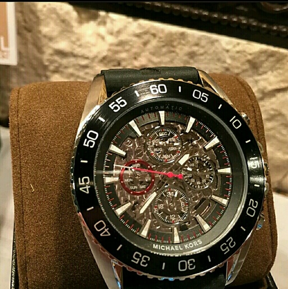 NWT Michael Kors Chronograph automatic watch - Picture 5 of 5
