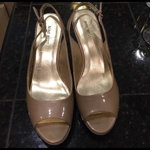 9M Nine West sling backs
